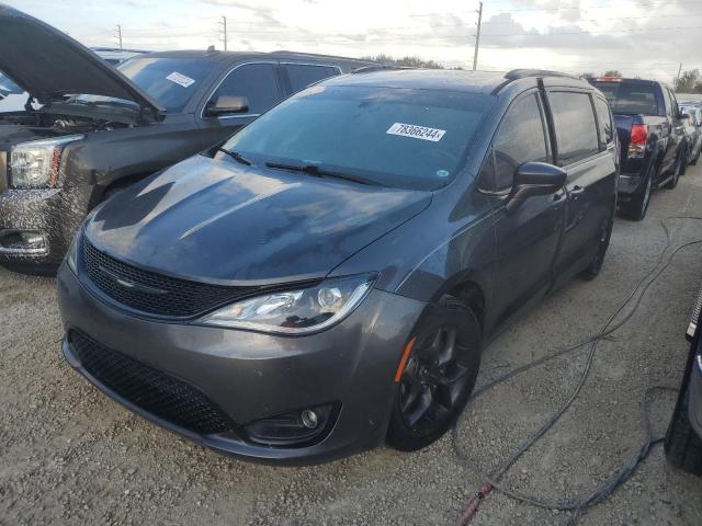 CHRYSLER PACIFICA T 2018 with VIN 2C4RC1EG1JR193857 - Photo from auction