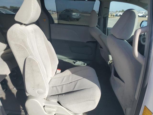 Photo 10 from auction – 2011 TOYOTA SIENNA LE with VIN 5TDKK3DC2BS065294