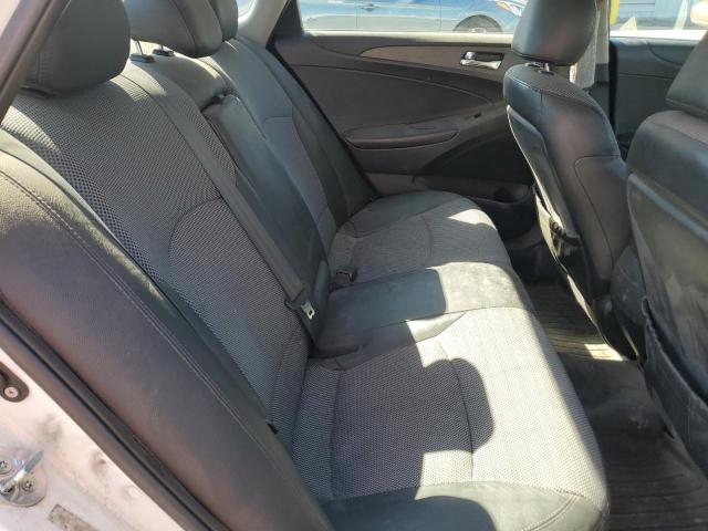 Photo 10 from auction – 2011 HYUNDAI SONATA SE with VIN 5NPEC4AC6BH061811