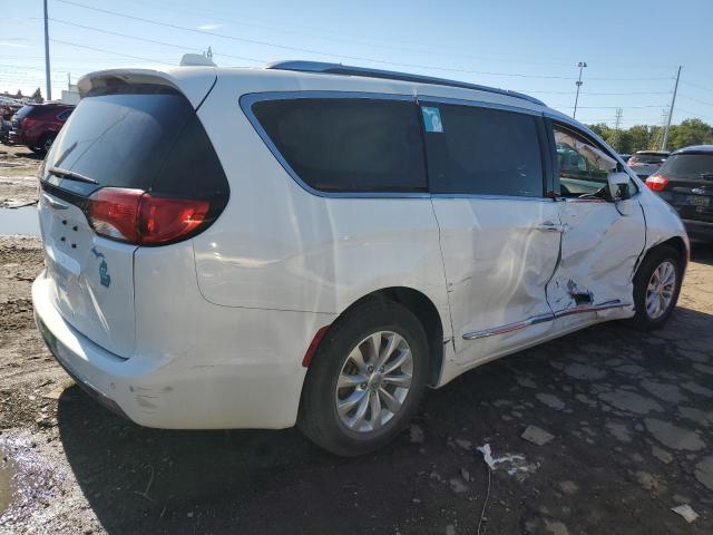 Photo 3 from auction – 2018 CHRYSLER PACIFICA T with VIN 2C4RC1BG3JR100549