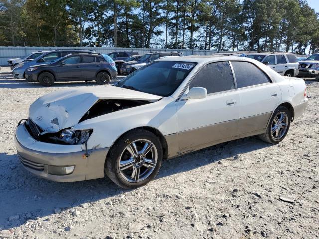LEXUS ES 300 2000 with VIN JT8BF28G4Y5092392 - Photo from auction