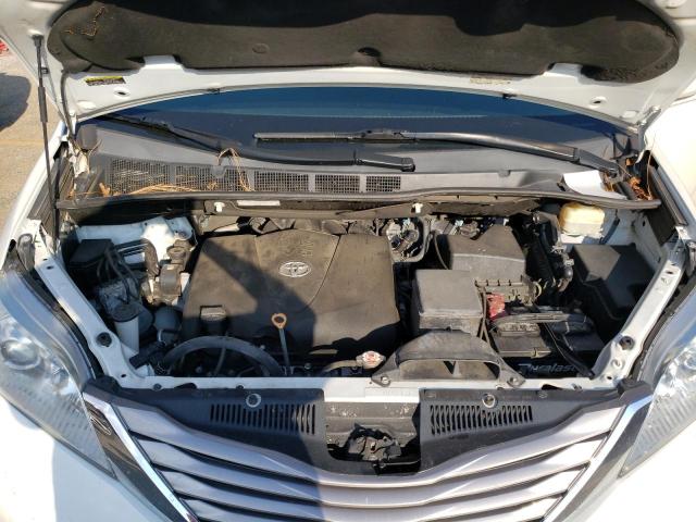 Photo 12 from auction – 2017 TOYOTA SIENNA XLE with VIN 5TDYZ3DC9HS886486