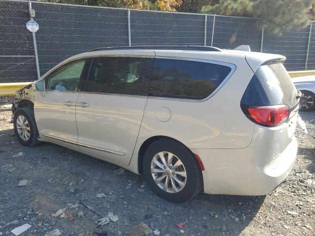 Photo 2 from auction – 2017 CHRYSLER PACIFICA T with VIN 2C4RC1BGXHR704092