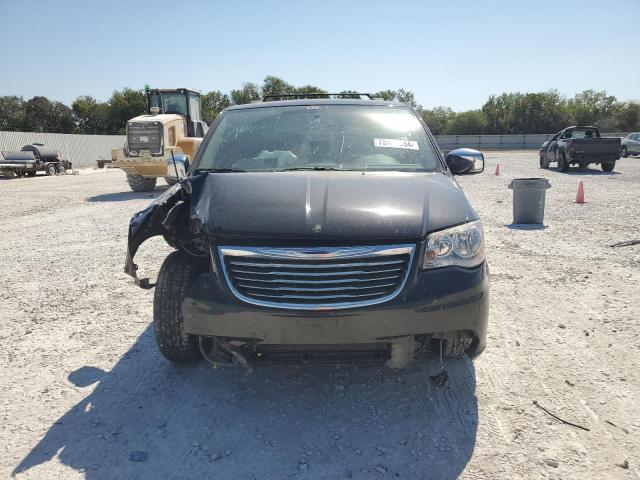 Photo 5 from auction – 2015 CHRYSLER TOWN & COU with VIN 2C4RC1CG4FR546652