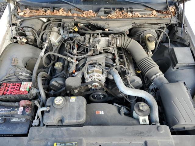 Photo 11 from auction – 2004 FORD CROWN VICT with VIN 2FAHP71W84X139901