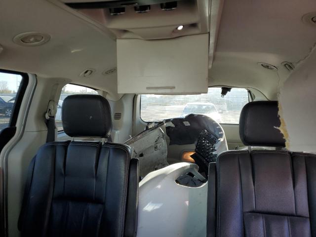 Photo 10 from auction – 2016 CHRYSLER TOWN & COU with VIN 2C4RC1BG1GR118573