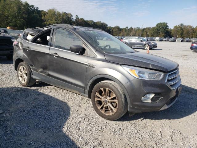 Photo 4 from auction – 2018 FORD ESCAPE SE with VIN 1FMCU9GD0JUC25023