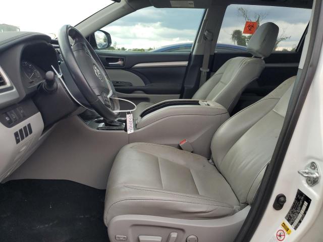 Снимка 7 от търг – 2017 TOYOTA HIGHLANDER с VIN 5TDJZRFH7HS455643