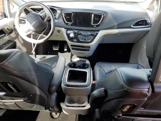 Photo 8 from auction – 2017 CHRYSLER PACIFICA L with VIN 2C4RC1GG7HR804661