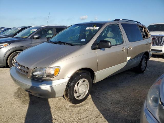 Photo 1 from auction – 2000 TOYOTA SIENNA LE with VIN 4T3ZF13C8YU177856