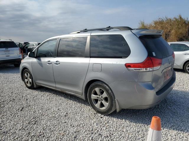 Photo 2 from auction – 2014 TOYOTA SIENNA LE with VIN 5TDKK3DCXES433306