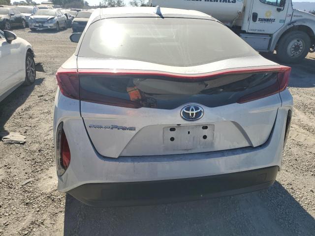 Photo 6 from auction – 2022 TOYOTA PRIUS PRIM with VIN JTDKAMFP2N3219372