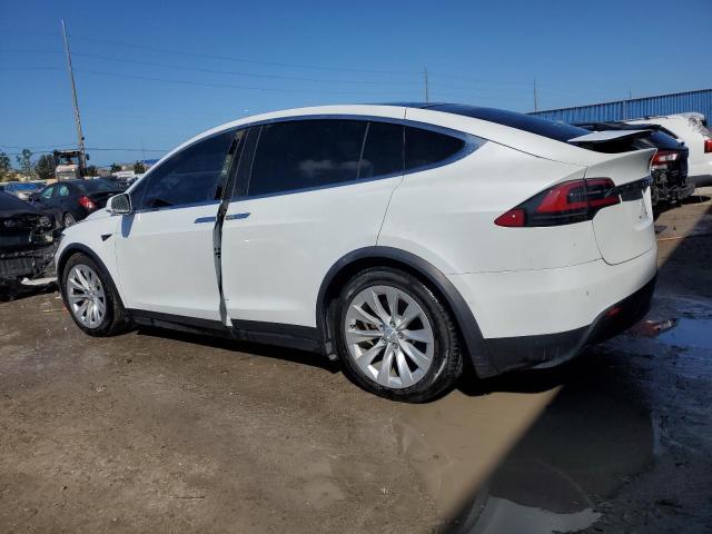 Photo 2 from auction – 2020 TESLA MODEL X with VIN 5YJXCBE25LF281116