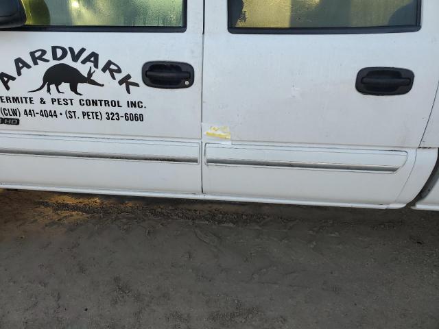 Photo 12 from auction – 2003 CHEVROLET SILVERADO with VIN 1GCHC23U63F160504