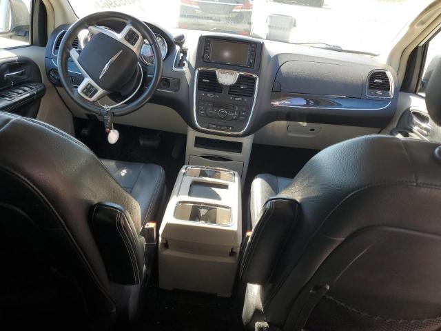 Photo 8 from auction – 2016 CHRYSLER TOWN & COU with VIN 2C4RC1BG9GR165401