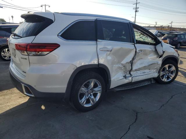 Photo 3 from auction – 2017 TOYOTA HIGHLANDER with VIN 5TDDGRFHXHS032445