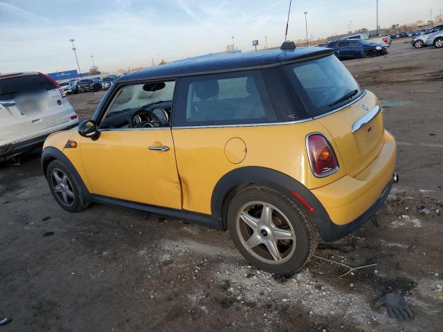 Photo 2 from auction – 2008 MINI COOPER with VIN WMWMF335X8TT59940