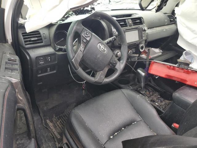 Photo 8 from auction – 2018 TOYOTA 4RUNNER SR with VIN JTEBU5JR9J5607781