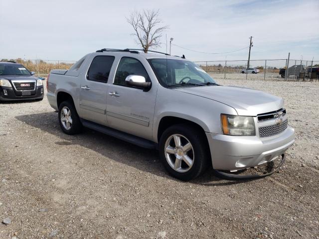 Фото 4 с аукциона – 2011 CHEVROLET AVALANCHE с VIN 3GNTKFE37BG375838