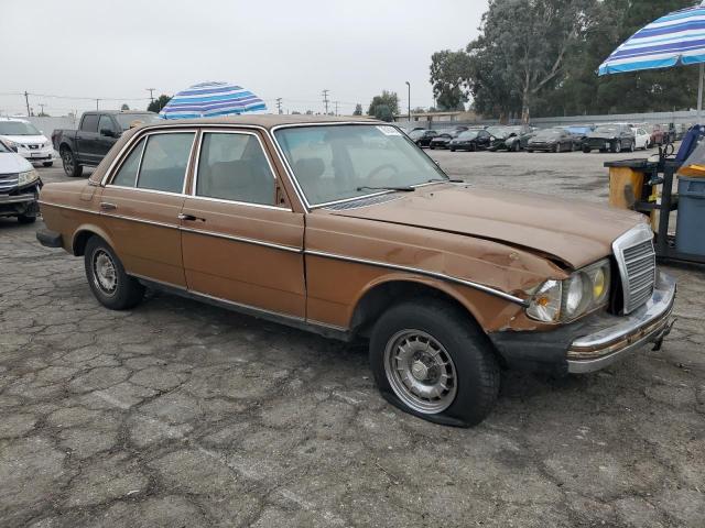 Photo 4 from auction – 1981 MERCEDES-BENZ 300 D with VIN WDBAB30A3BB219467