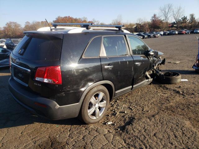 Photo 3 from auction – 2013 KIA SORENTO EX with VIN 5XYKUDA2XDG400216