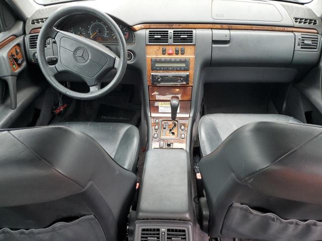 Photo 8 from auction – 1999 MERCEDES-BENZ E 320 with VIN WDBJF65H0XA870273