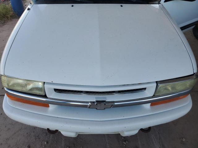 Photo 12 from auction – 2003 CHEVROLET BLAZER with VIN 1GNDT13X63K170628