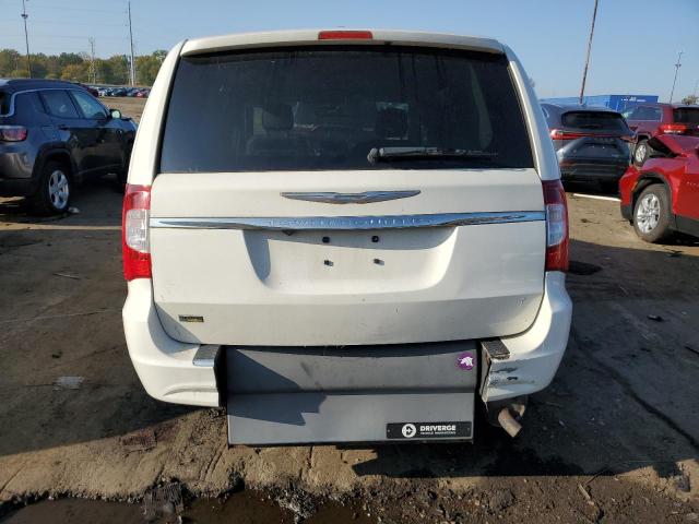 Photo 6 from auction – 2013 CHRYSLER TOWN & COU with VIN 2C4RC1BG4DR630923