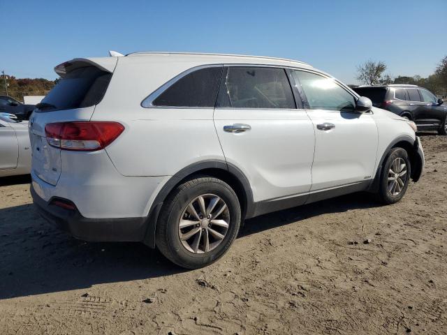 Photo 3 from auction – 2016 KIA SORENTO LX with VIN 5XYPGDA35GG068891