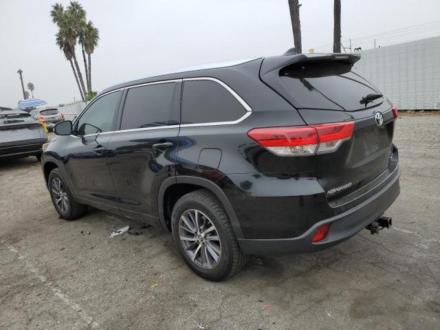 Photo 2 from auction – 2018 TOYOTA HIGHLANDER with VIN 5TDKZRFH6JS268596