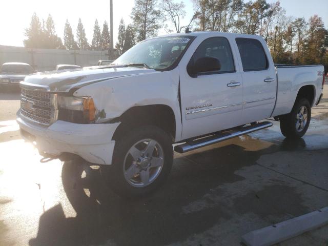 GMC SIERRA K25 2011 with VIN 1GT125C83BF221685 - Photo from auction