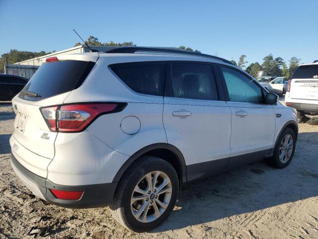 Photo 3 from auction – 2017 FORD ESCAPE SE with VIN 1FMCU9GD9HUC73968