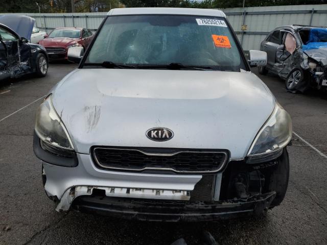 Photo 5 from auction – 2013 KIA SOUL with VIN KNDJT2A53D7494952