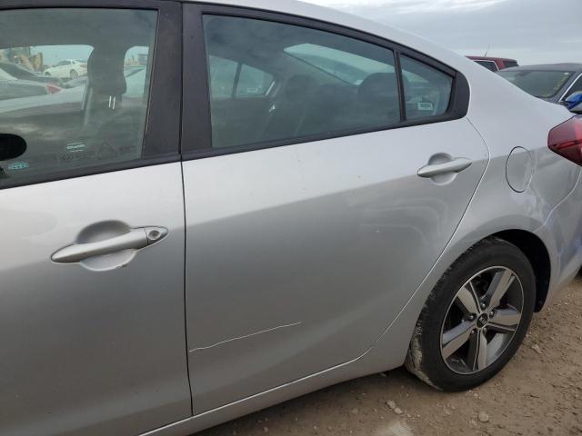 Photo 12 from auction – 2018 KIA FORTE LX with VIN 3KPFL4A72JE200553