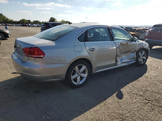 Photo 3 from auction – 2014 VOLKSWAGEN PASSAT S with VIN 1VWAT7A39EC030582