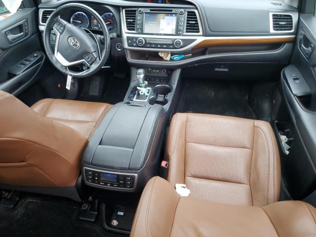 Photo 8 from auction – 2019 TOYOTA HIGHLANDER with VIN 5TDDZRFH5KS965977