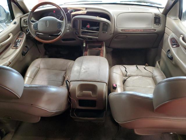 Photo 8 from auction – 2000 LINCOLN NAVIGATOR with VIN 5LMFU28A5YLJ29748