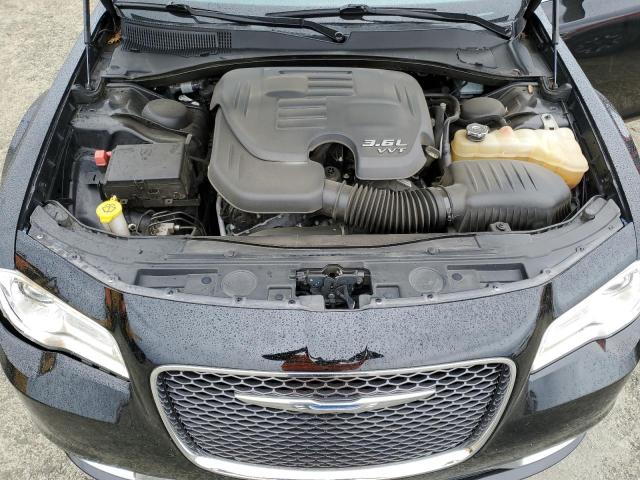 Photo 11 from auction – 2018 CHRYSLER 300 LIMITE with VIN 2C3CCAEG9JH159357