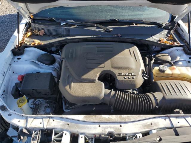 Photo 11 from auction – 2017 CHRYSLER 300C PLATI with VIN 2C3CCAPG1HH616282