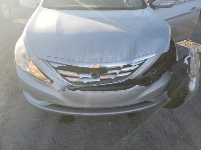 Photo 11 from auction – 2013 HYUNDAI SONATA SE with VIN 5NPEC4AC8DH805735