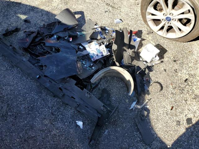 Photo 13 from auction – 2018 FORD ESCAPE SEL with VIN 1FMCU0HD7JUB03401