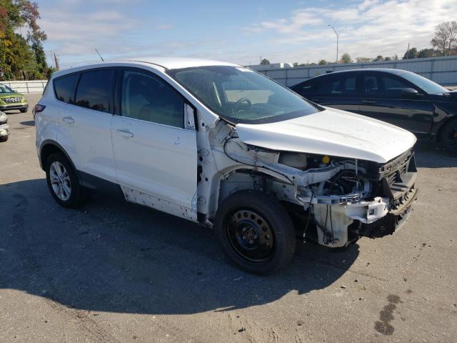 Photo 4 from auction – 2017 FORD ESCAPE SE with VIN 1FMCU0GD4HUD34221