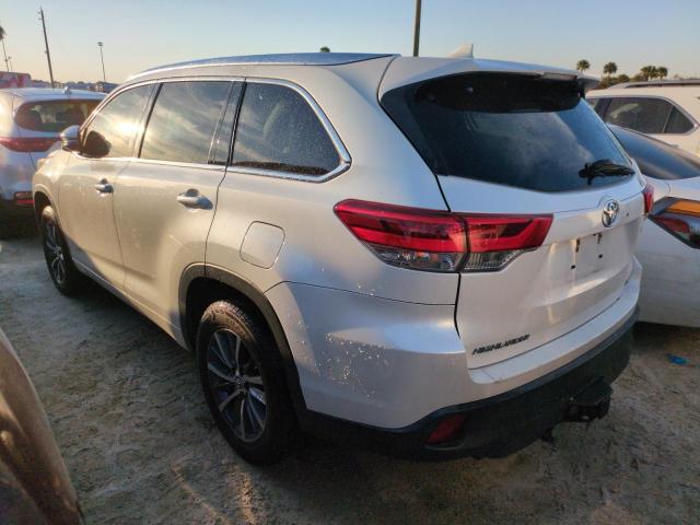 Photo 2 from auction – 2018 TOYOTA HIGHLANDER with VIN 5TDKZRFHXJS539269