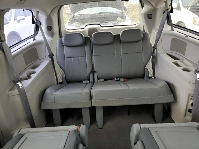 Photo 10 from auction – 2010 CHRYSLER TOWN & COU with VIN 2A4RR5D16AR141668