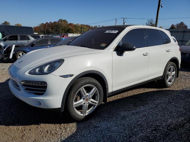PORSCHE CAYENNE 2014 with VIN WP1AA2A23ELA07249 - Photo from auction
