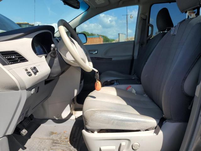 Photo 7 from auction – 2012 TOYOTA SIENNA XLE with VIN 5TDYK3DC2CS183373