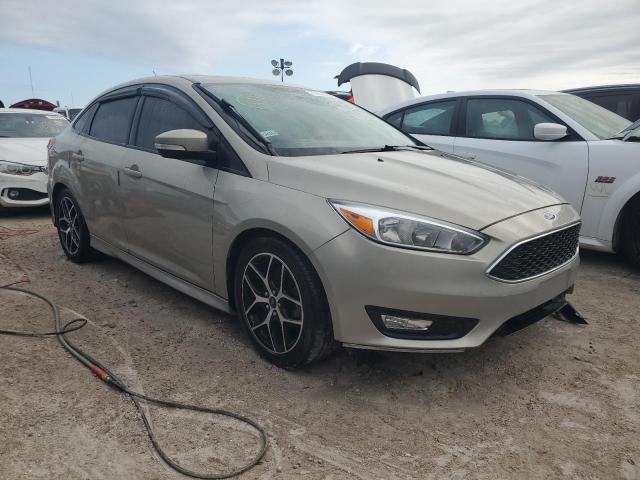 Photo 4 from auction – 2015 FORD FOCUS SE with VIN 1FADP3F27FL354358