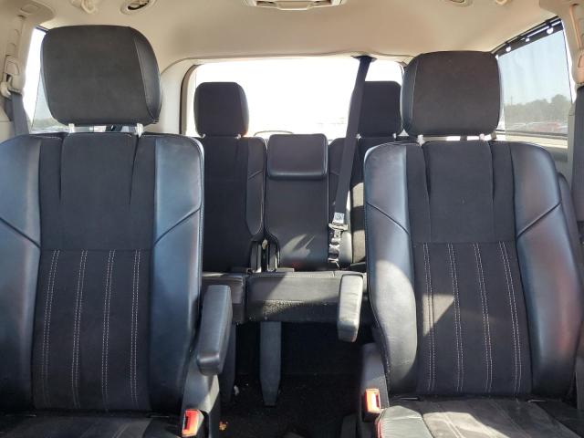 Photo 10 from auction – 2015 CHRYSLER TOWN & COU with VIN 2C4RC1JG7FR742099