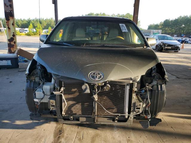 Photo 5 from auction – 2012 TOYOTA SIENNA XLE with VIN 5TDYK3DC0CS279213