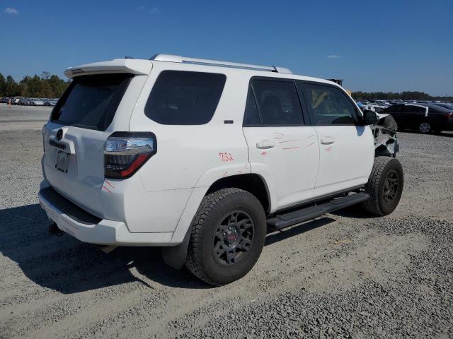 Photo 3 from auction – 2017 TOYOTA 4RUNNER SR with VIN JTEBU5JR5H5457761